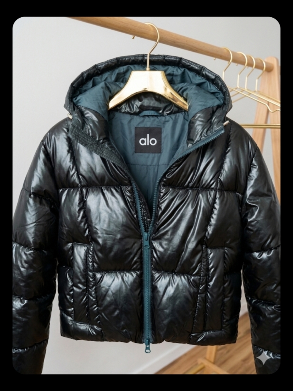 ALO Yoga Shiny Puffer Jacket